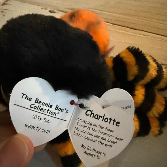 Ty Beanie Boo Charlotte Plush - Black and Yellow - Picture 2 of 3